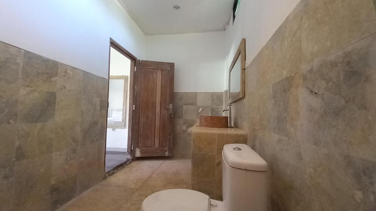 فندق غيلي تراوانغانفي  Wisma Bunda 2 المظهر الخارجي الصورة